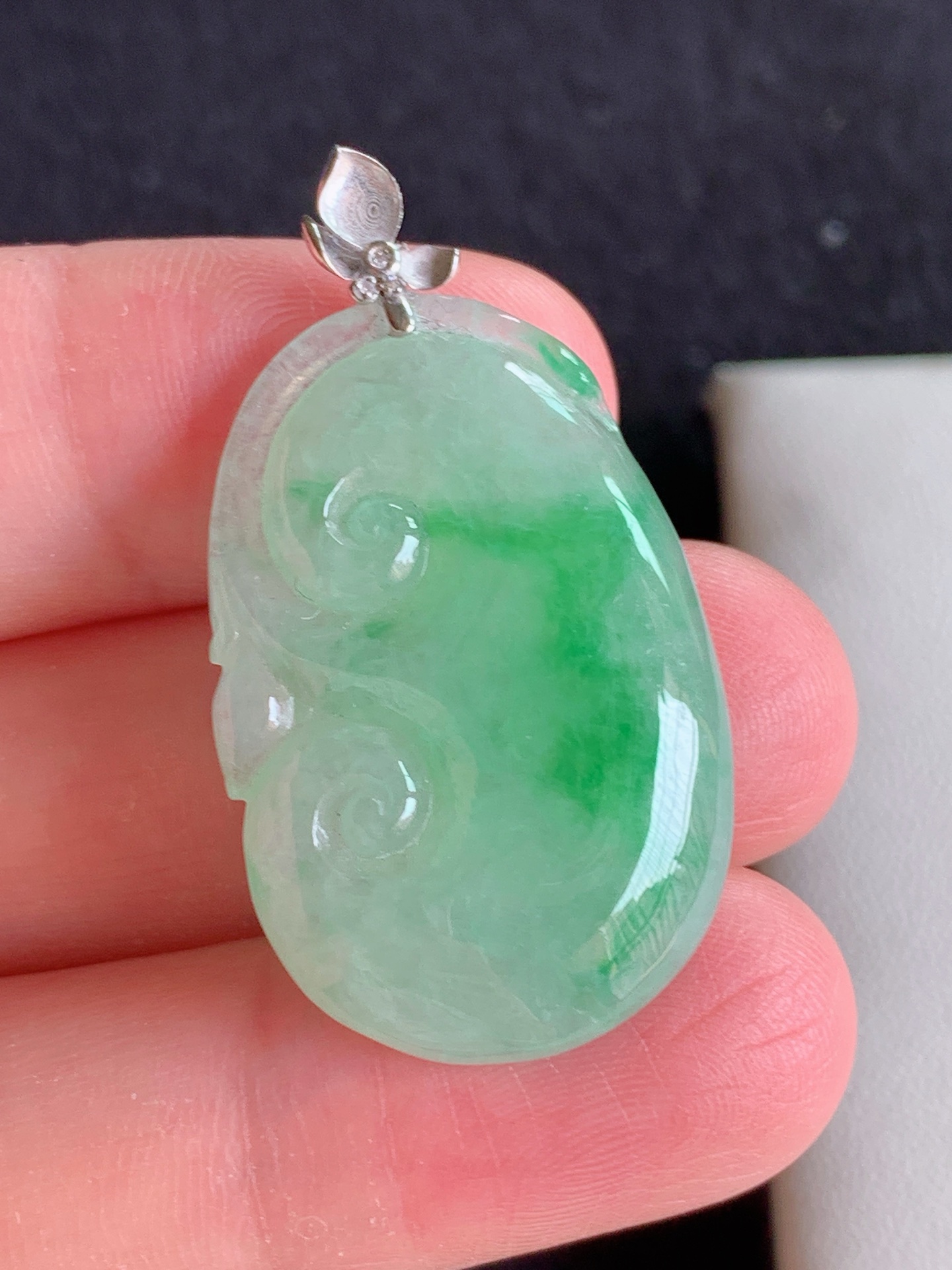 ️【18k镶嵌冰种飘花如意】无裂尺寸：36.4