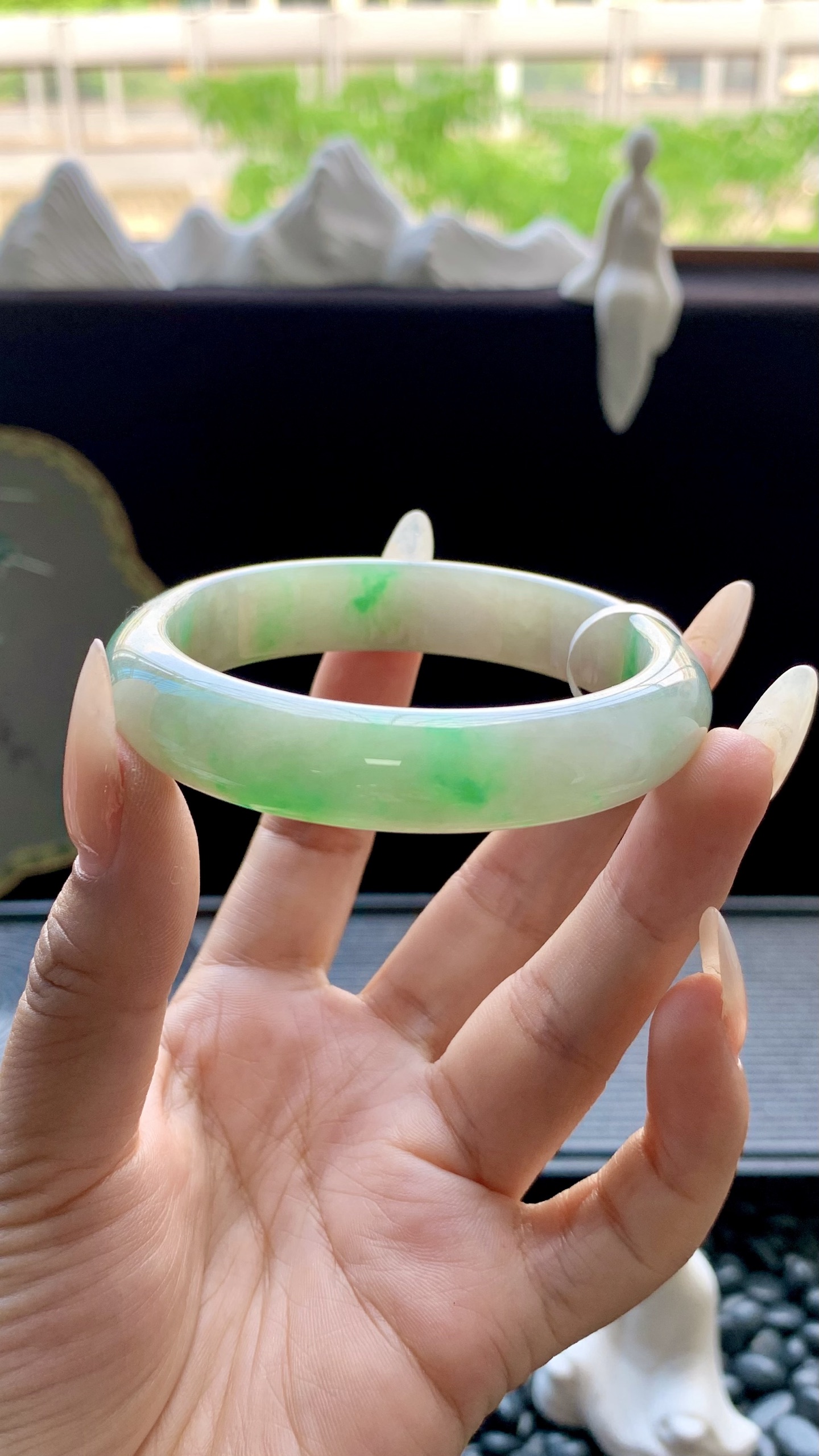 飘绿正圈手镯成品 HYY-3132 尺寸：55-13-8