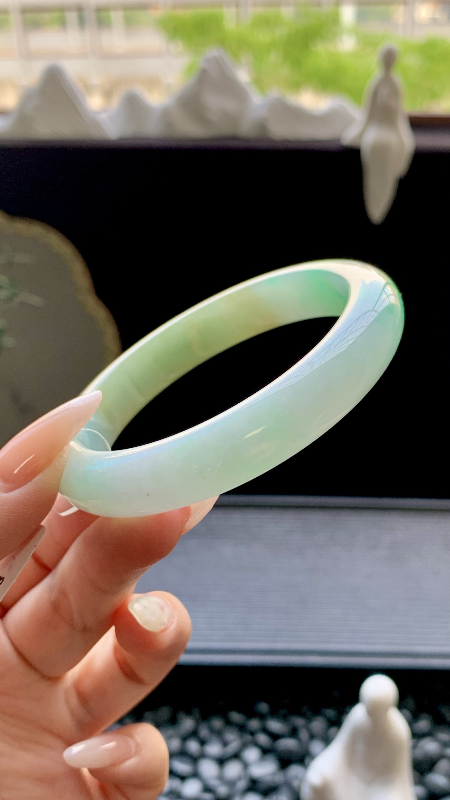 黄加绿正圈手镯成品 HYY-4891 尺寸：57-12-8.5