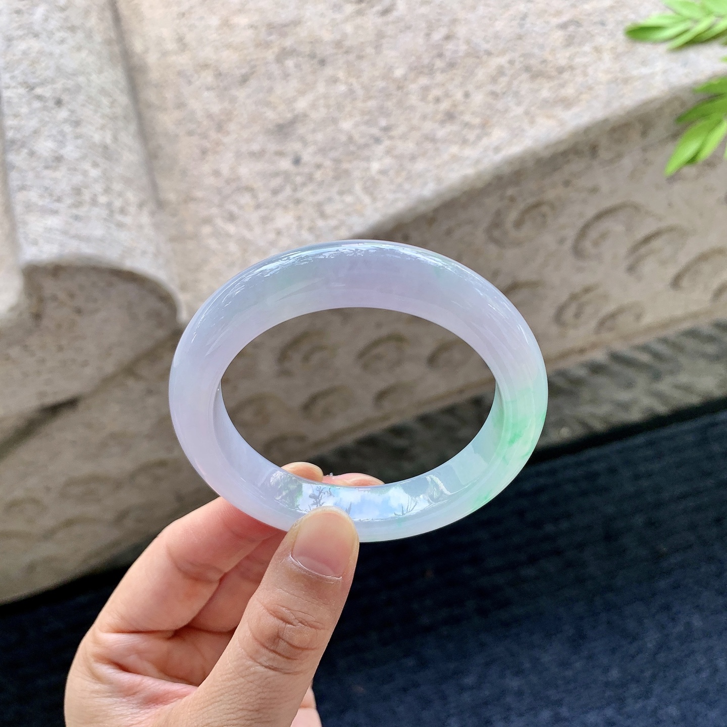 正圈51 52 圈口52.4/11.8/9 编码DZ090761 冰糯春彩，水润，种老，细腻，打灯有纹线