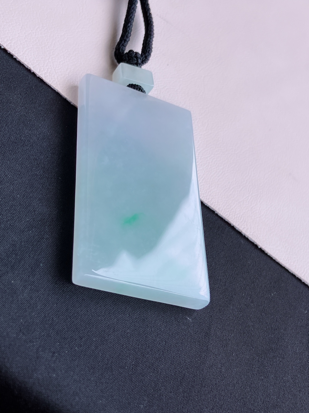 ️，冰种飘花平安牌，简约时尚，尺寸61.3/35/6/自然光实拍