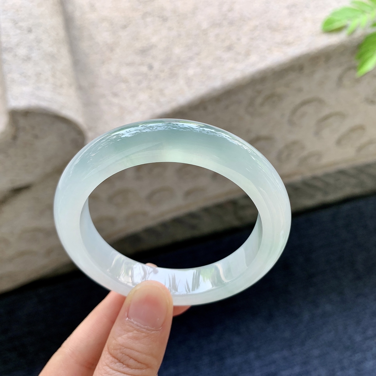 正圈53 54 圈口54.2/12.5/9 编码BA090618 冰糯晴底，水润，种老，细腻，无裂