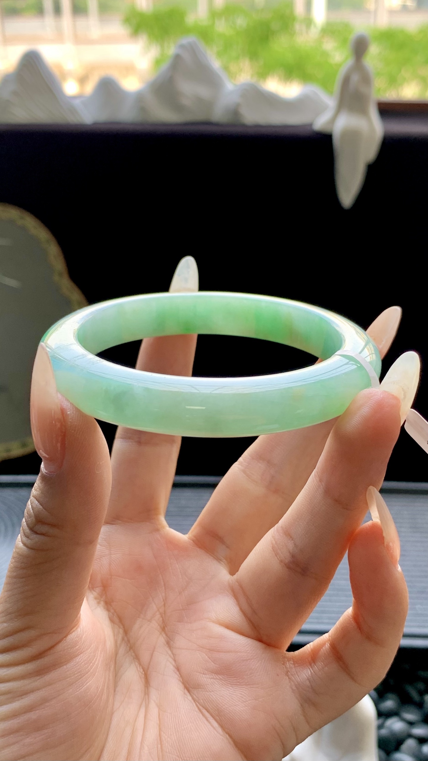 飘绿正圈手镯成品 HYY-6572 尺寸：57-11-9