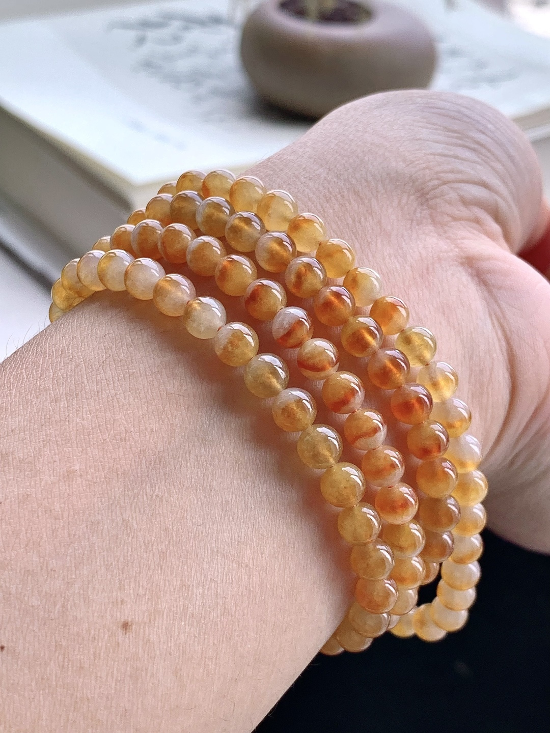 【珠子】️冰黄翡珠链圆珠子珠链 【说明】缅甸 性比高 【尺寸】5-5.2mm，37cm 【重量】36.7克