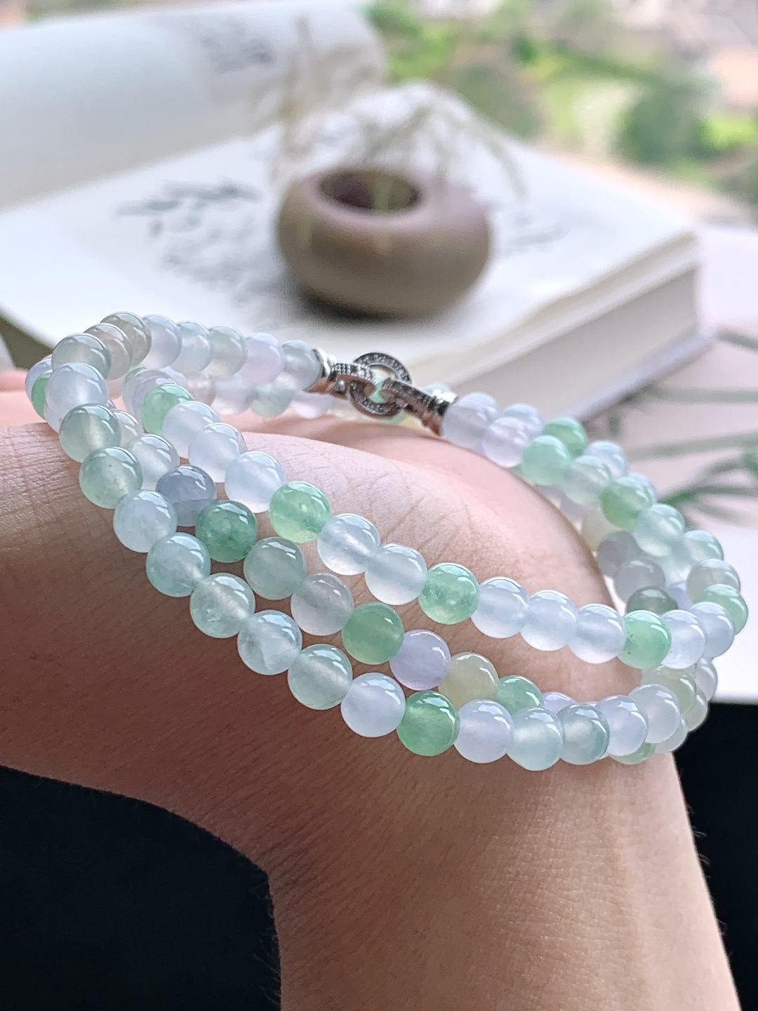 【珠子】️冰多宝珠链圆珠子珠链 【说明】缅甸 性比高 【尺寸】5.7mm，30cm 【重量】36.7克