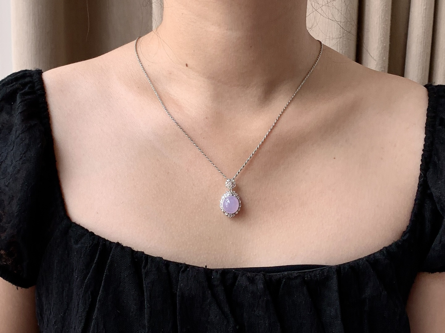 【镶嵌】️蛋面吊坠 【说明】缅甸 18k金镶嵌 性比高 厚装 【整体】25.8-14.7-12 【裸石】11.7-10.4-6 【重量】3.3克