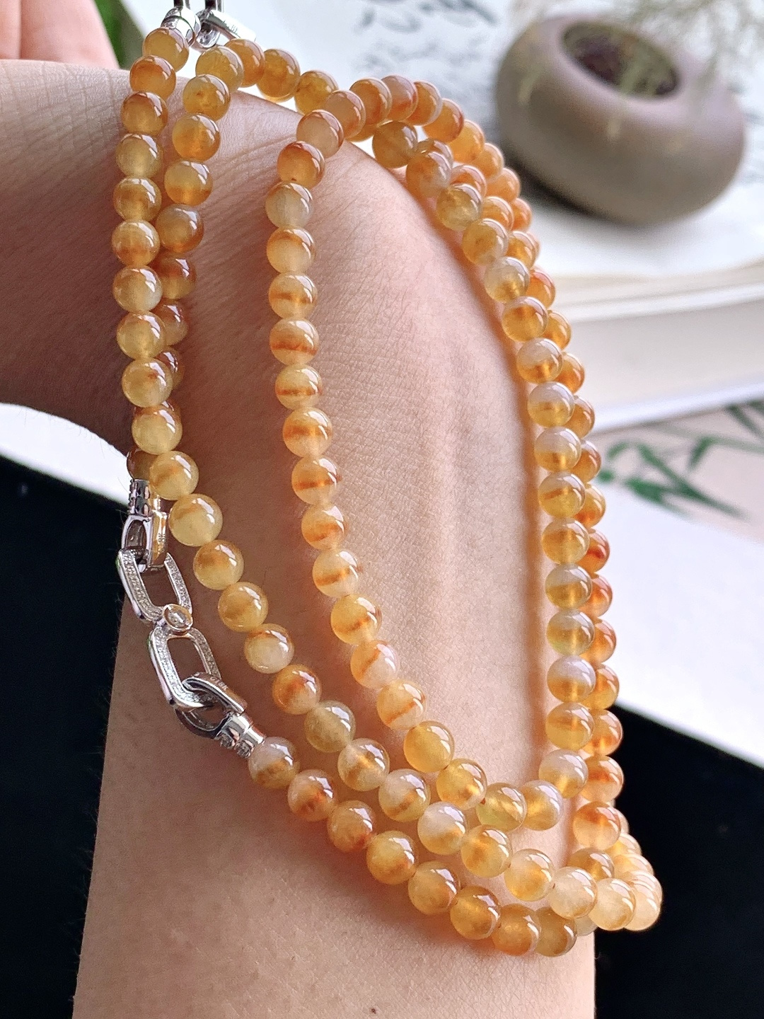 【珠子】️冰黄翡珠链圆珠子珠链 【说明】缅甸 性比高 【尺寸】5-5.2mm，37cm 【重量】3