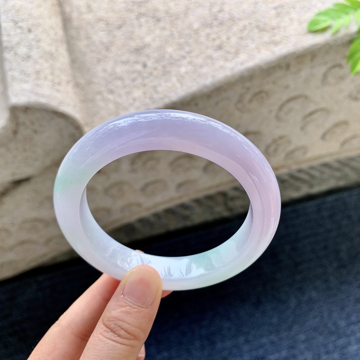 正圈59 60 圈口60.4/13/10.2 编码T1090605 春彩，水润，种老，细腻，无裂