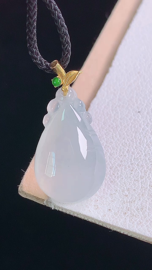 ️18K冰种福瓜吊坠，无裂，尺寸:23.0-17.8-11.5-6.0mm 17