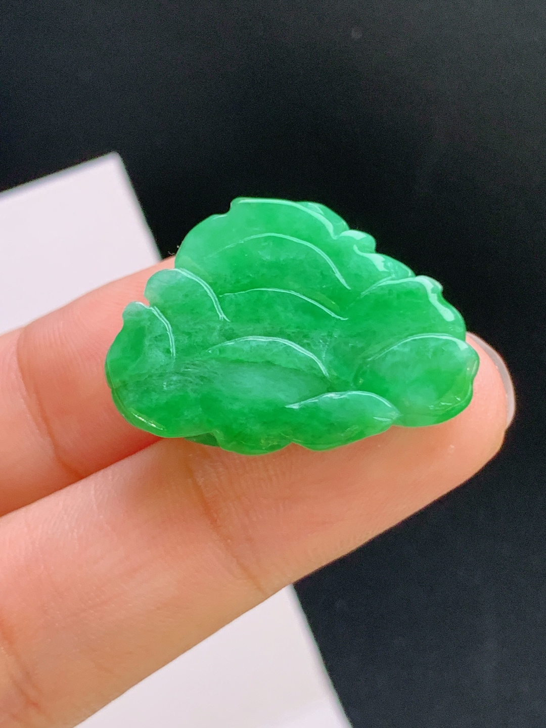 ️ 正阳绿牡丹花，色艳饱满，层次丰富，富贵荣华 裸石20.2-27.5-5.5 47