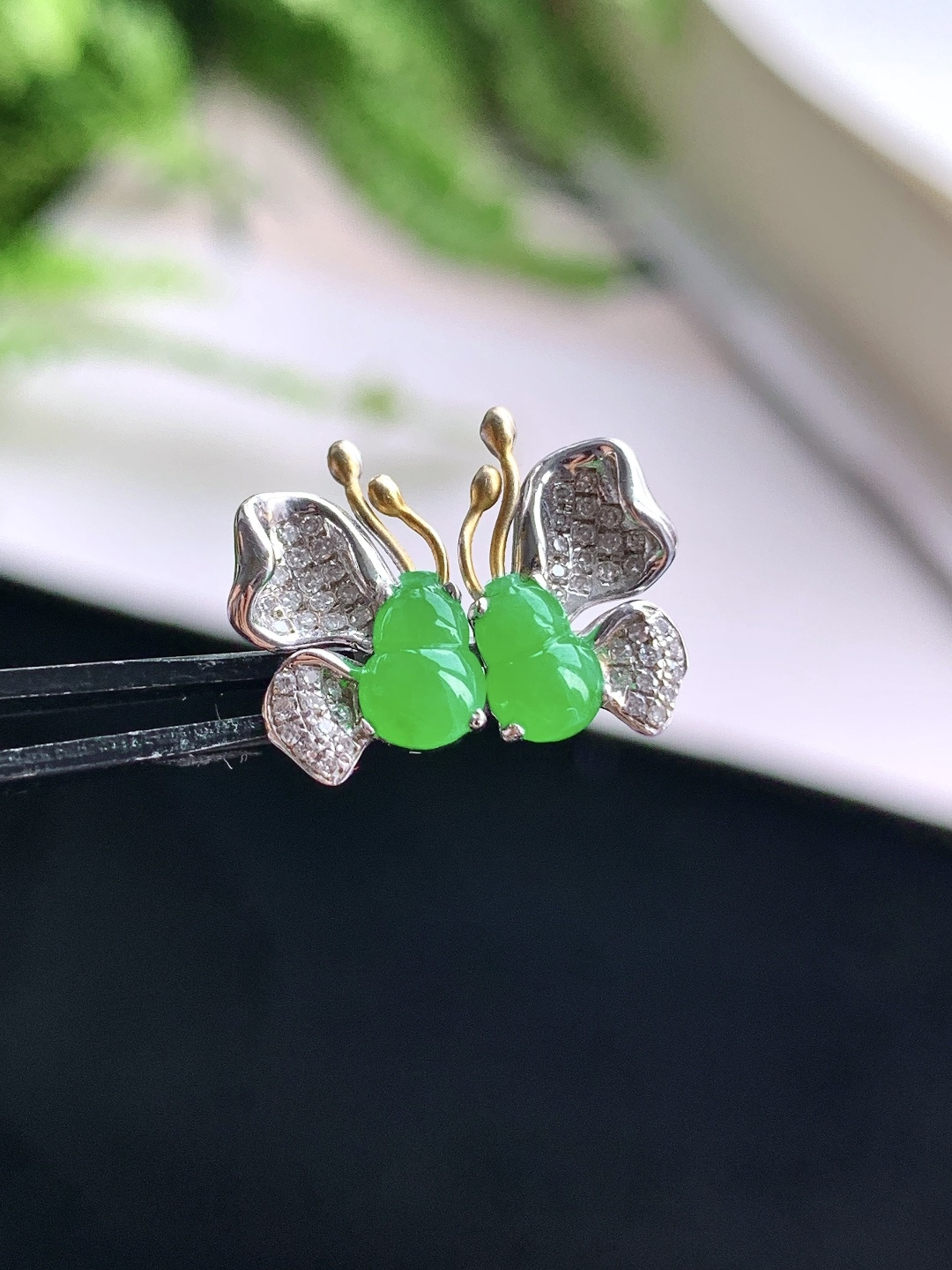 ️设计款冰阳绿葫芦蝴蝶耳钉 缅甸 18k金镶嵌 性比高 12.6-7.8-3.4 6-3.7-1.