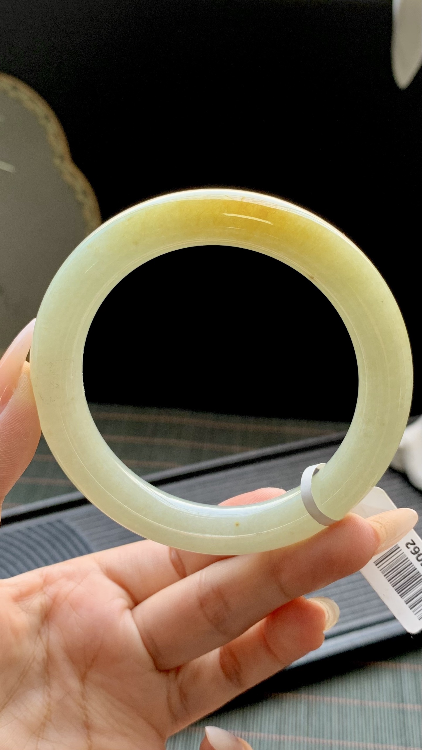 黄翡圆条手镯成品 HYY-7062 尺寸：59-11-11