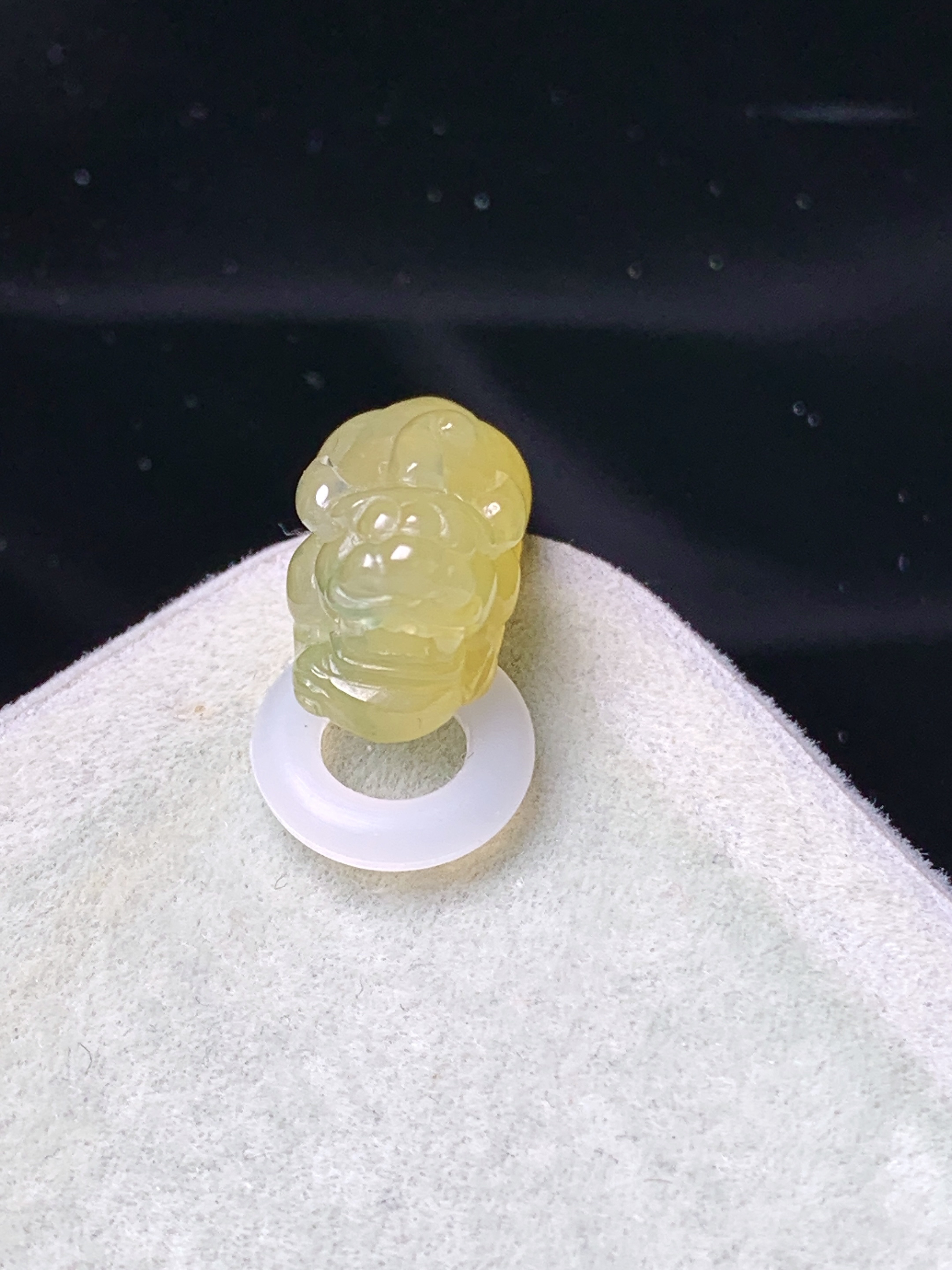 黄翡貔貅吊坠 玉质细腻 色泽艳丽清新 水润亮眼 整体尺寸15*8*8.5 v4