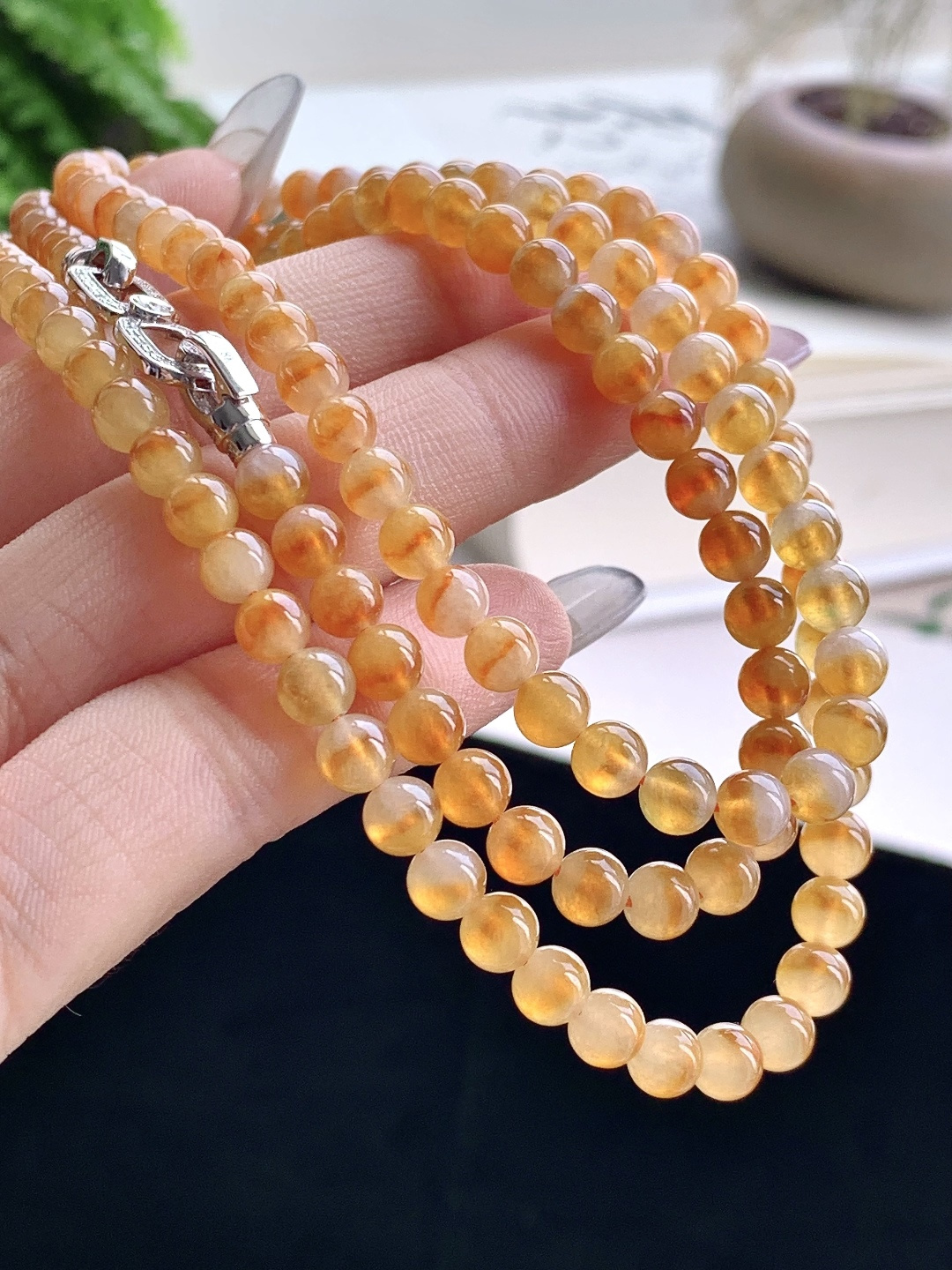 【珠子】️冰黄翡珠链圆珠子珠链 【说明】缅甸 性比高 【尺寸】5-5.2mm，37cm 【重量】36.7克