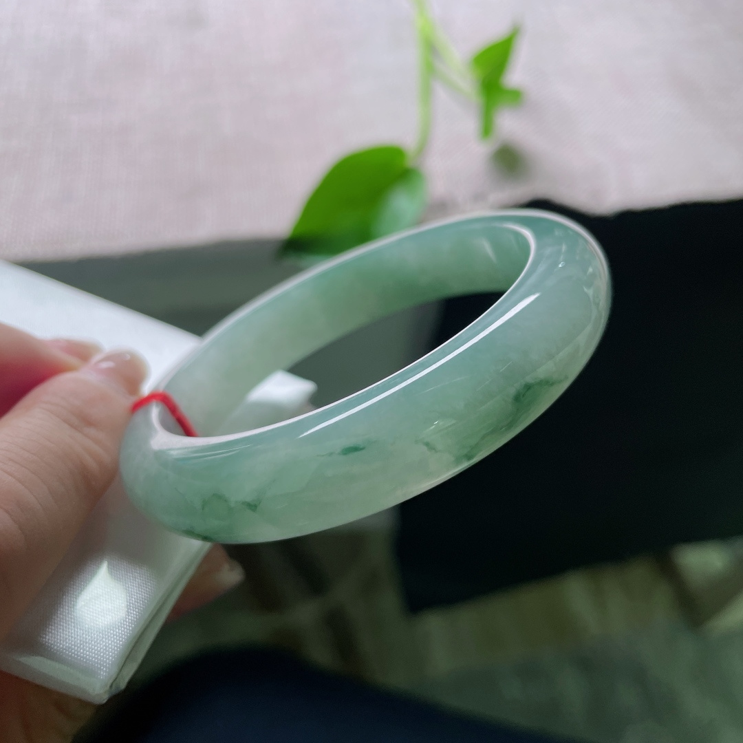 55.6/12.6/8.4飘花正圈，湖水蓝，深沉内敛，种老，油性好，皮纹，ss56182a