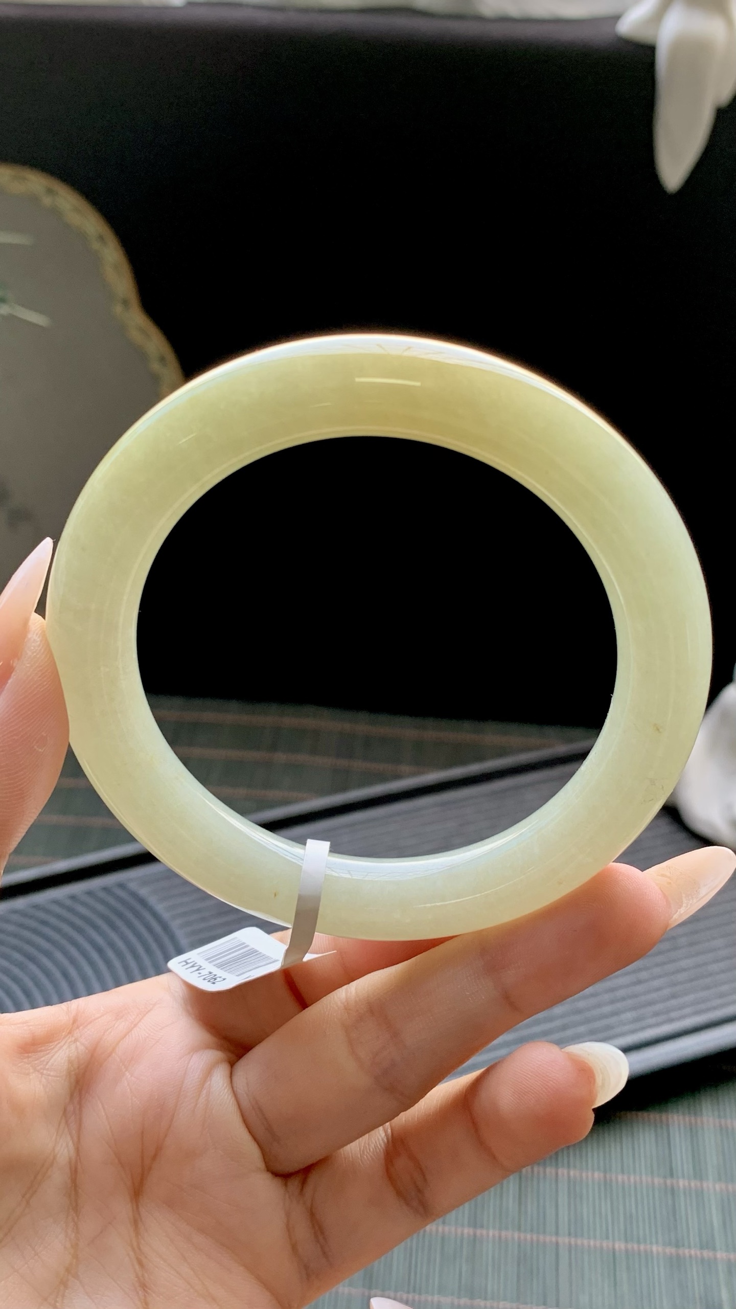 黄翡圆条手镯成品 HYY-7062 尺寸：59-11-11