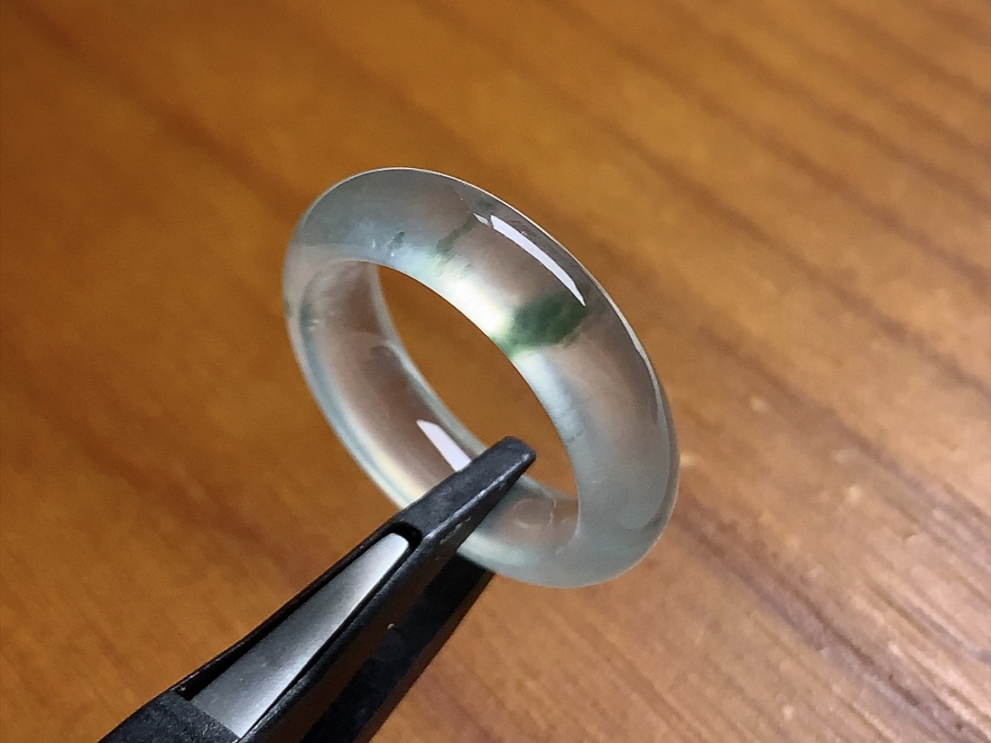 ️ 玻璃种飘花戒指 冰透感十足，飘花色泽漂亮，无裂尺寸23.7*5.7*4、圈口12