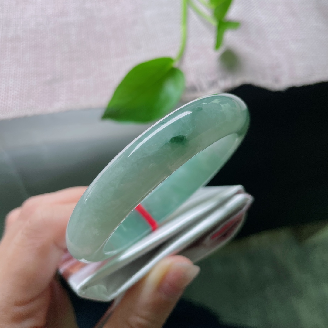 55.6/12.6/8.4飘花正圈，湖水蓝，深沉内敛，种老，油性好，皮纹，ss56182a