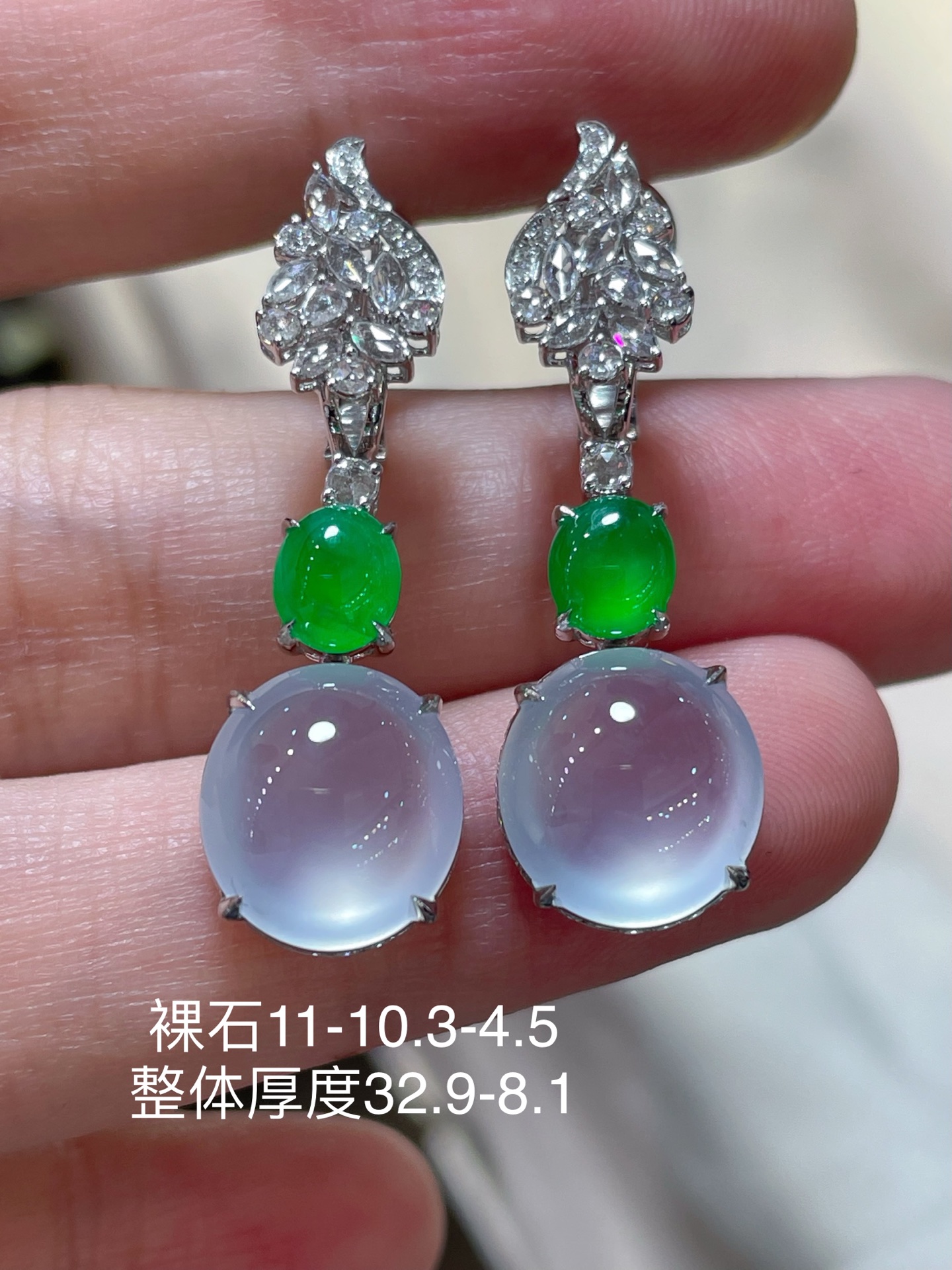 ️ 性比 高端货 精品翡翠冰种蛋面耳环 料子饱满水润，种水 18k金镶嵌，款式时尚，11-10.3