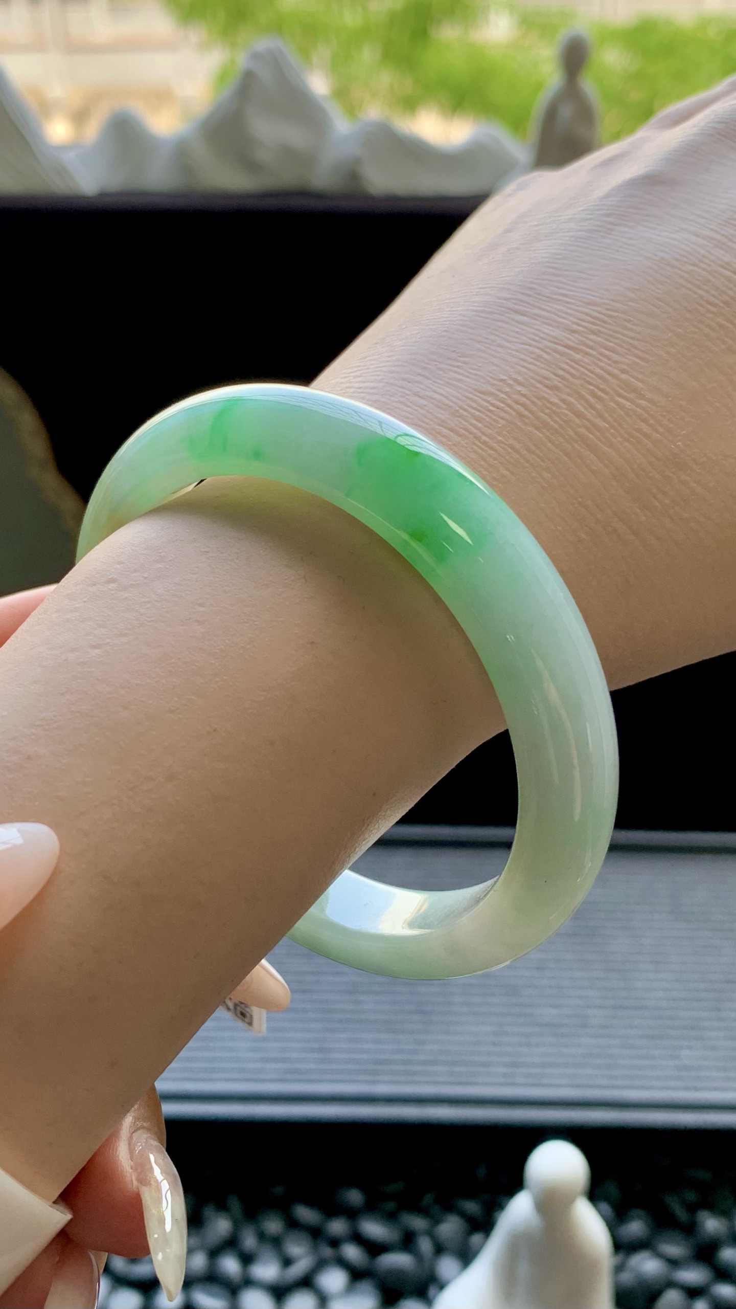 黄加绿正圈手镯成品 HYY-4891 尺寸：57-12-8.5