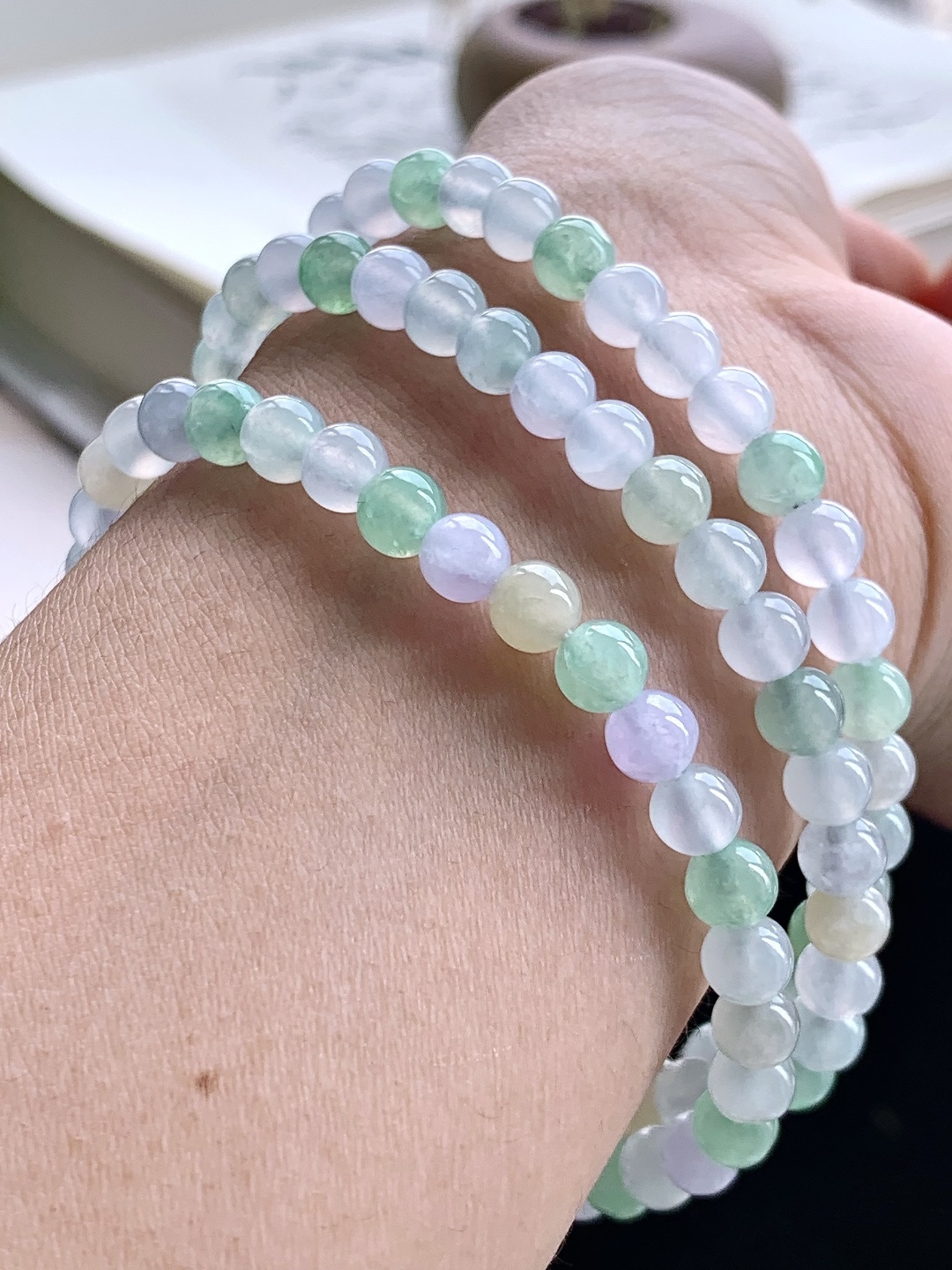 【珠子】️冰多宝珠链圆珠子珠链 【说明】缅甸 性比高 【尺寸】5.7mm，30cm 【重量】36.7克