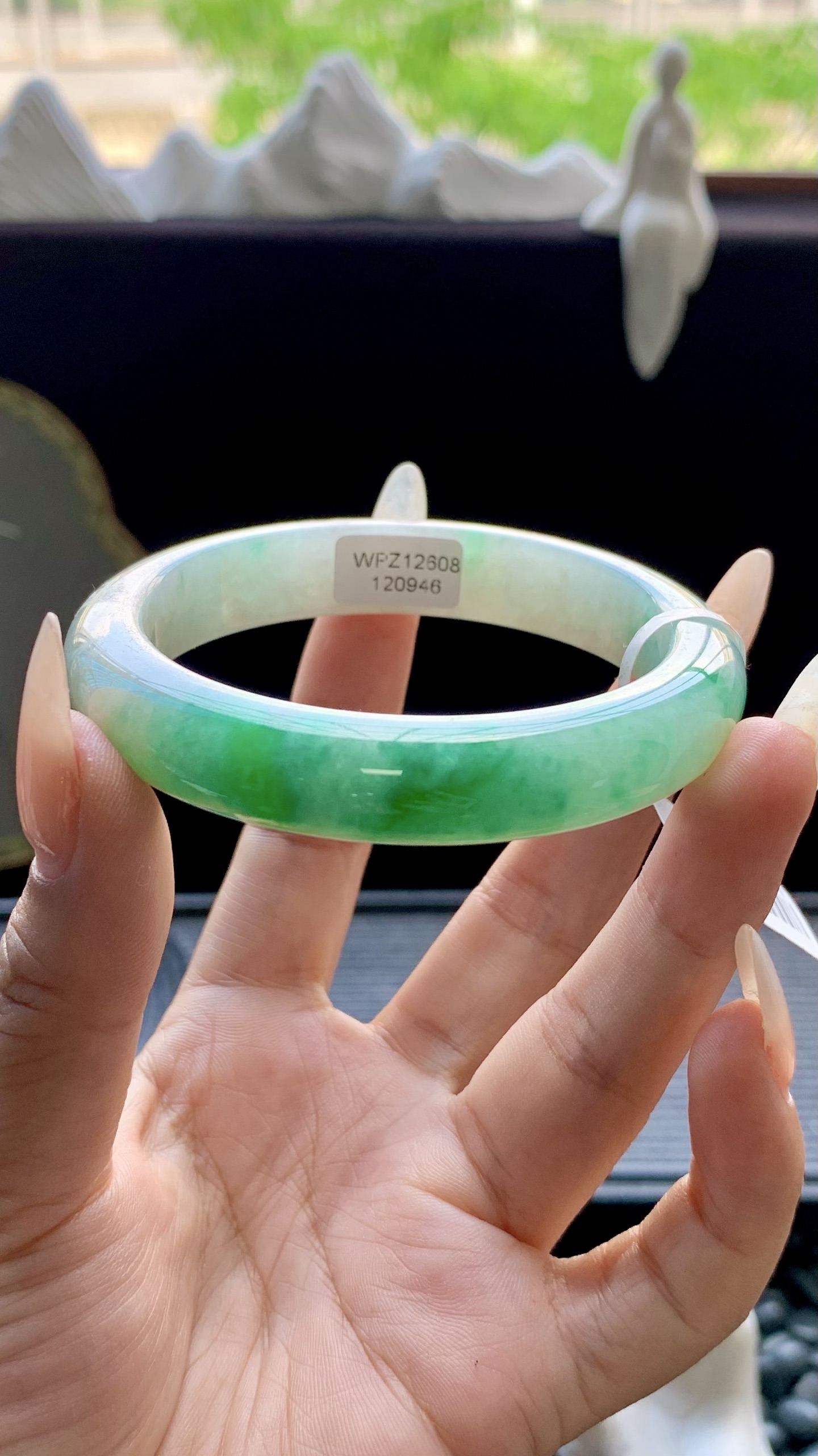 飘绿正圈手镯成品 HYY-7919 尺寸：56-12-9