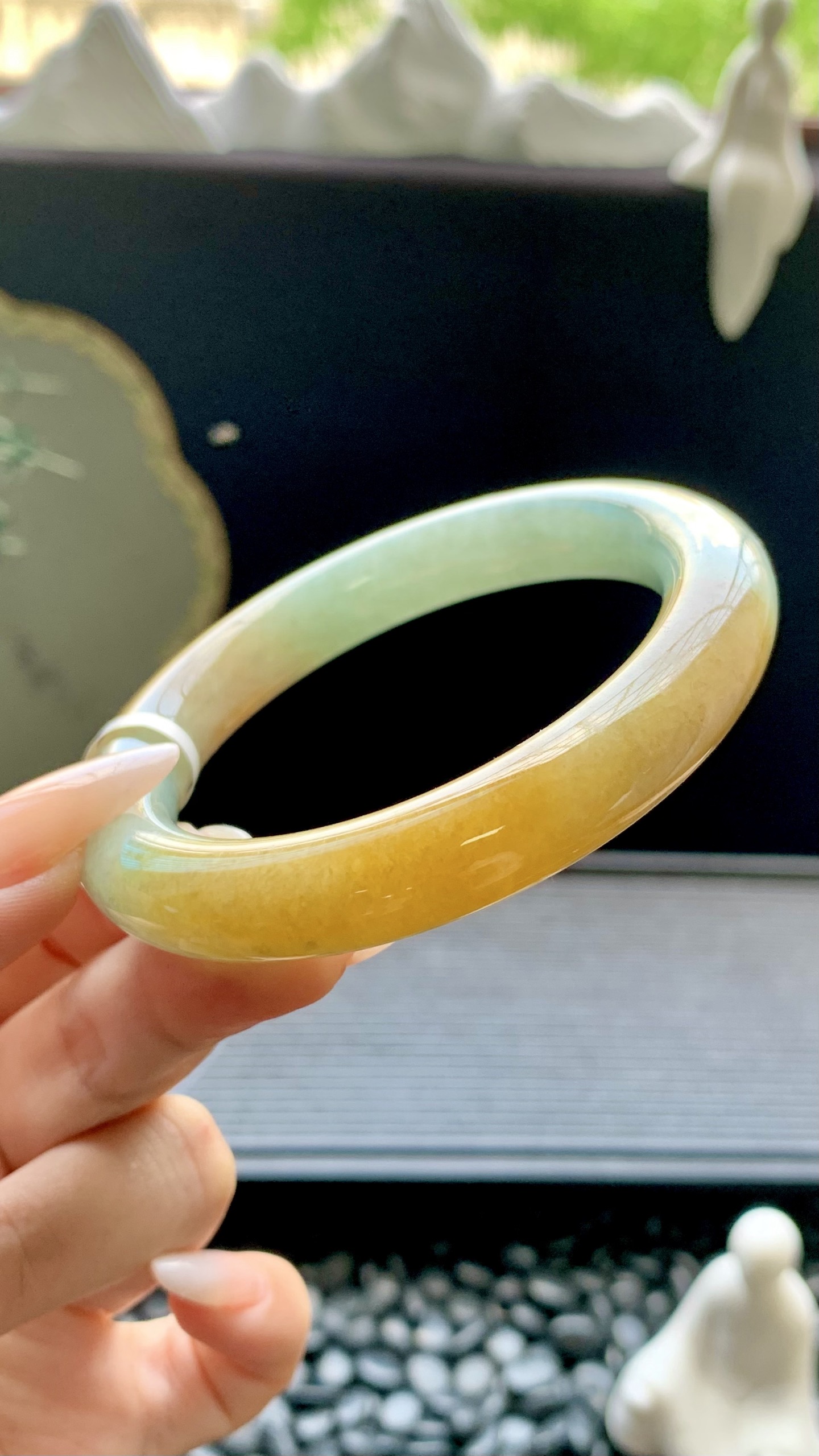 黄加绿圆条手镯成品 B904-1 尺寸：55.5-11-11，90.4-1