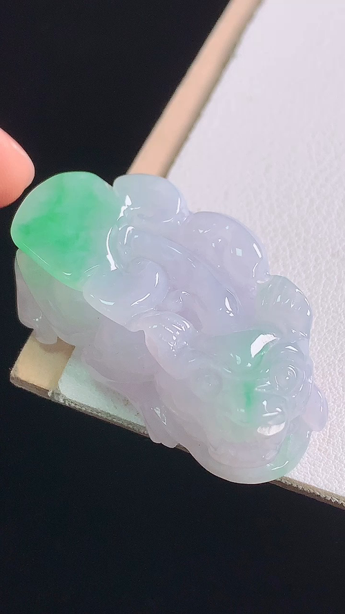 ️冰飘绿貔貅，无裂，尺寸:39.9-21.2-14.7mm 15