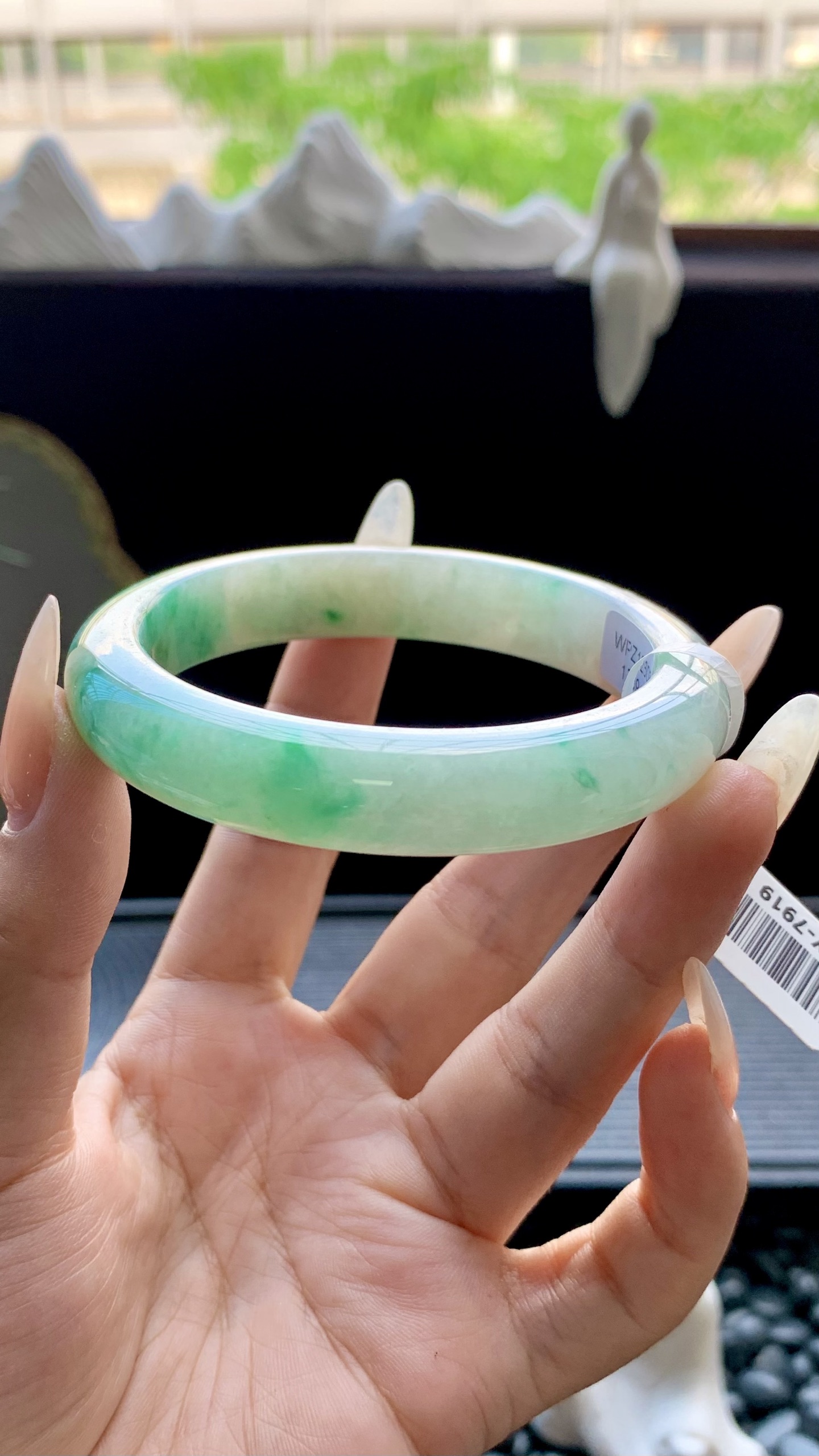 飘绿正圈手镯成品 HYY-7919 尺寸：56-12-9