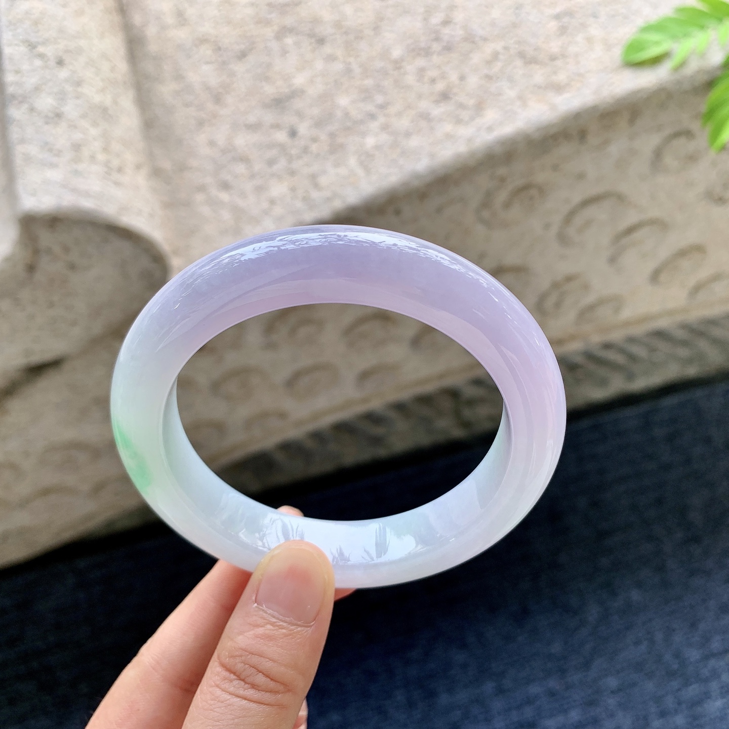 正圈59 60 圈口60.4/13/10.2 编码T1090605 春彩，水润，种老，细腻，无裂