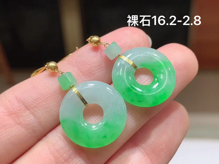 ️18K 冰飘绿甜甜圈耳坠 无裂, 尺寸，16.2-2.8