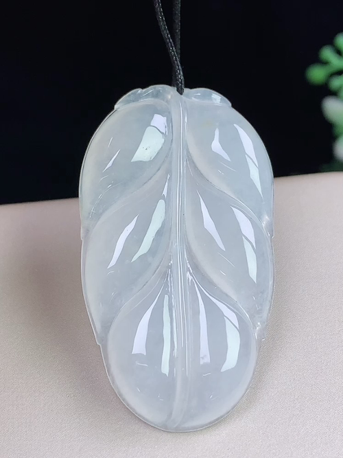冰种树叶，无裂，尺寸41.3-23.3-4.3mm，j20fgd