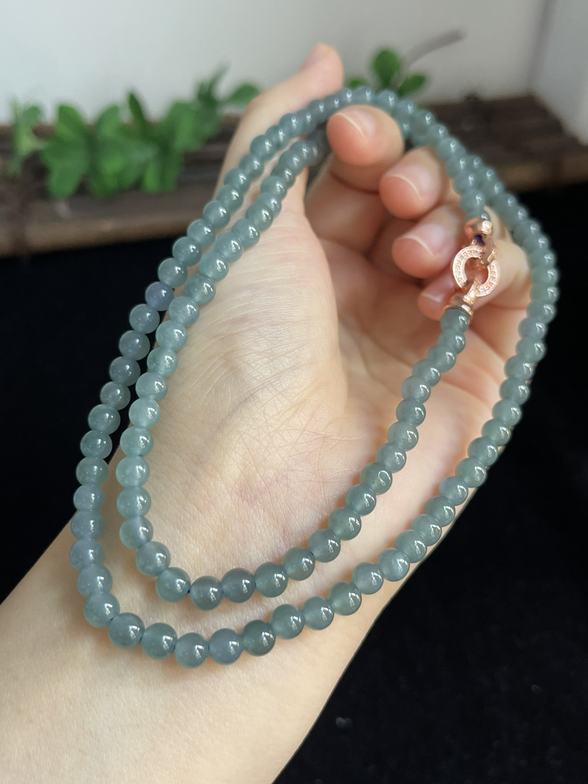 翡翠项链，晶莹剔透，可以做项链，可以做手链，非常漂亮