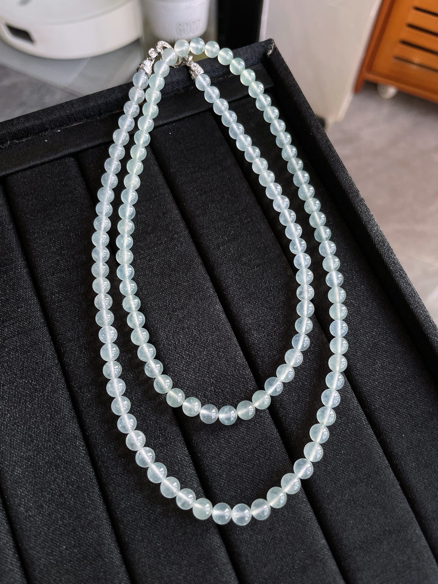 玻璃冰透亮飘花珠珠项链，卡5mm，118颗 S09
