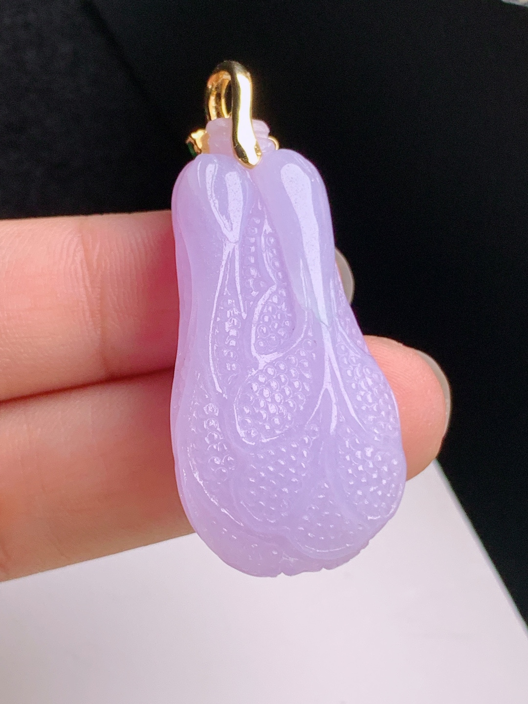 ️ 白菜吊坠，满色浓艳，雕工细致，百财聚来 裸石36.3-19.8-10 整体45.9 29