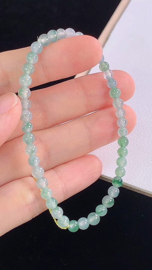 ️冰飘花手链，尺寸:3.9-3.9mm 17