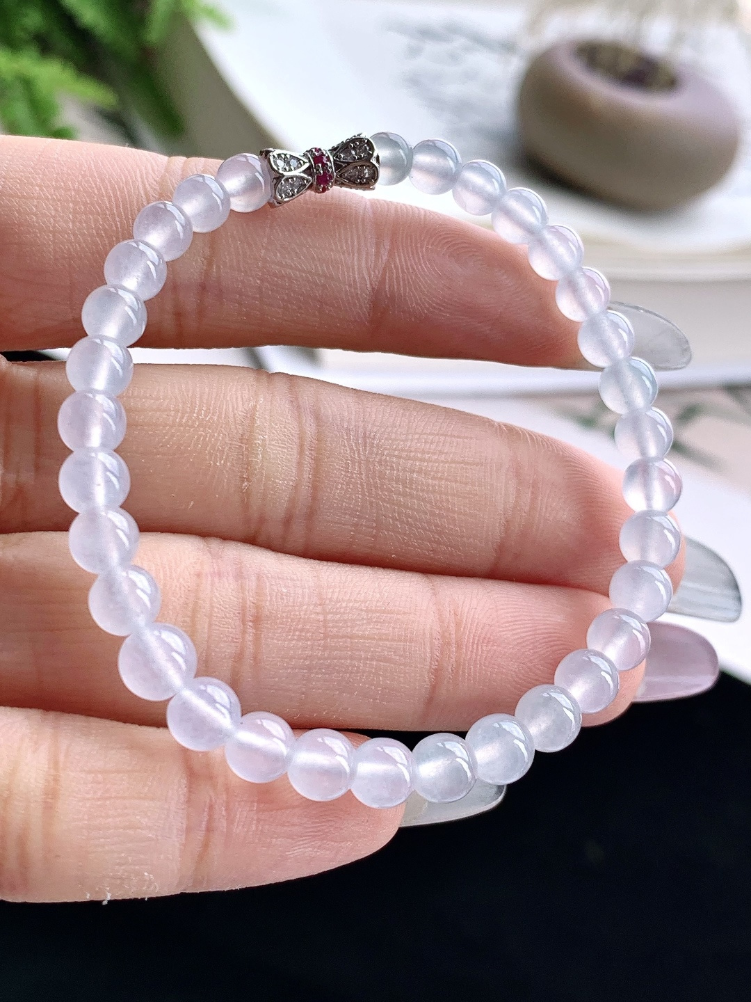 【珠子】️冰白冰手串圆珠子手串 【说明】缅甸 性比高 【尺寸】5.6mm 【重量】10克
