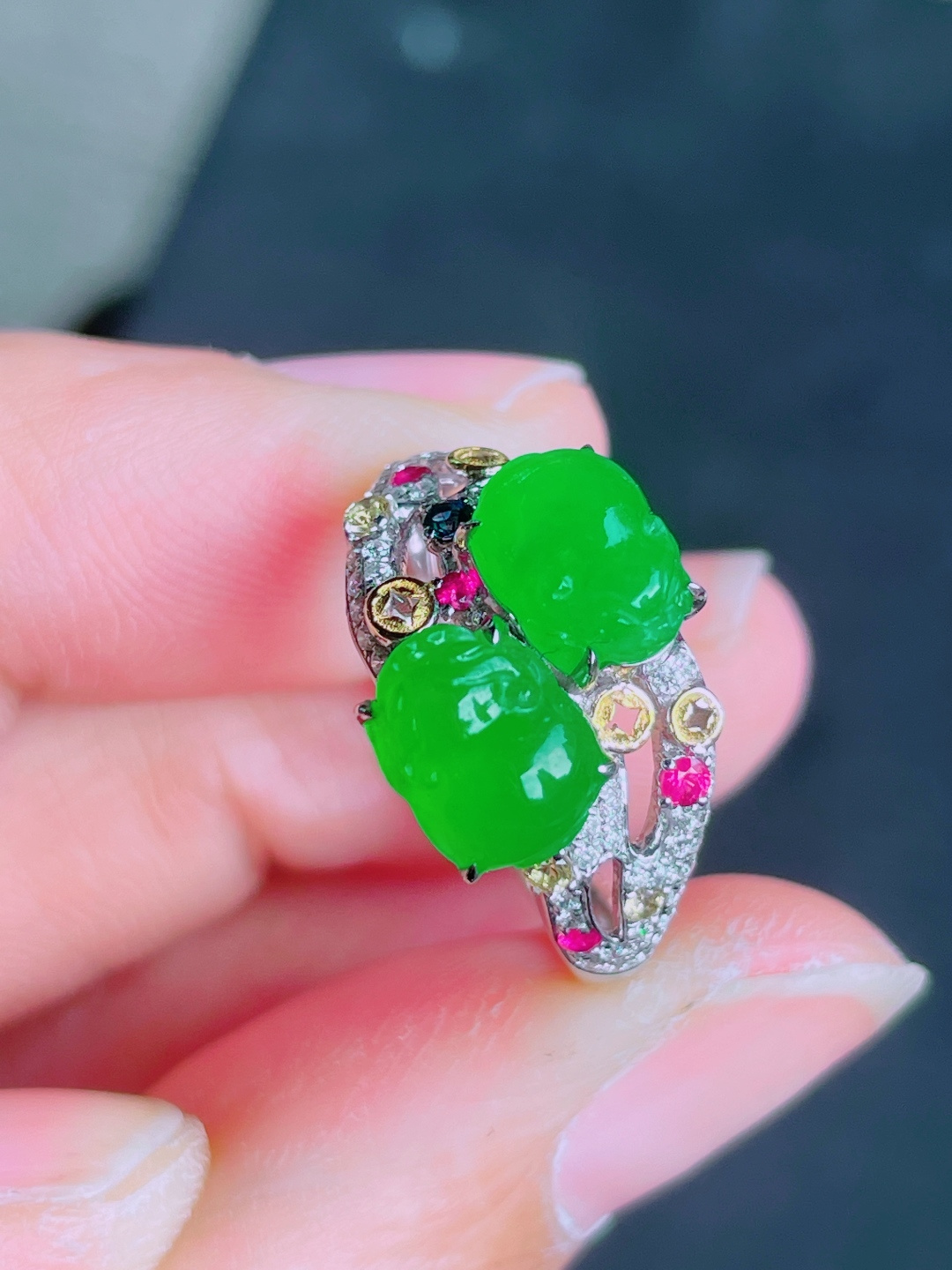 ️高冰绿貔貅戒指 晶莹剔透，新颖时尚，无裂，8-6.3-4