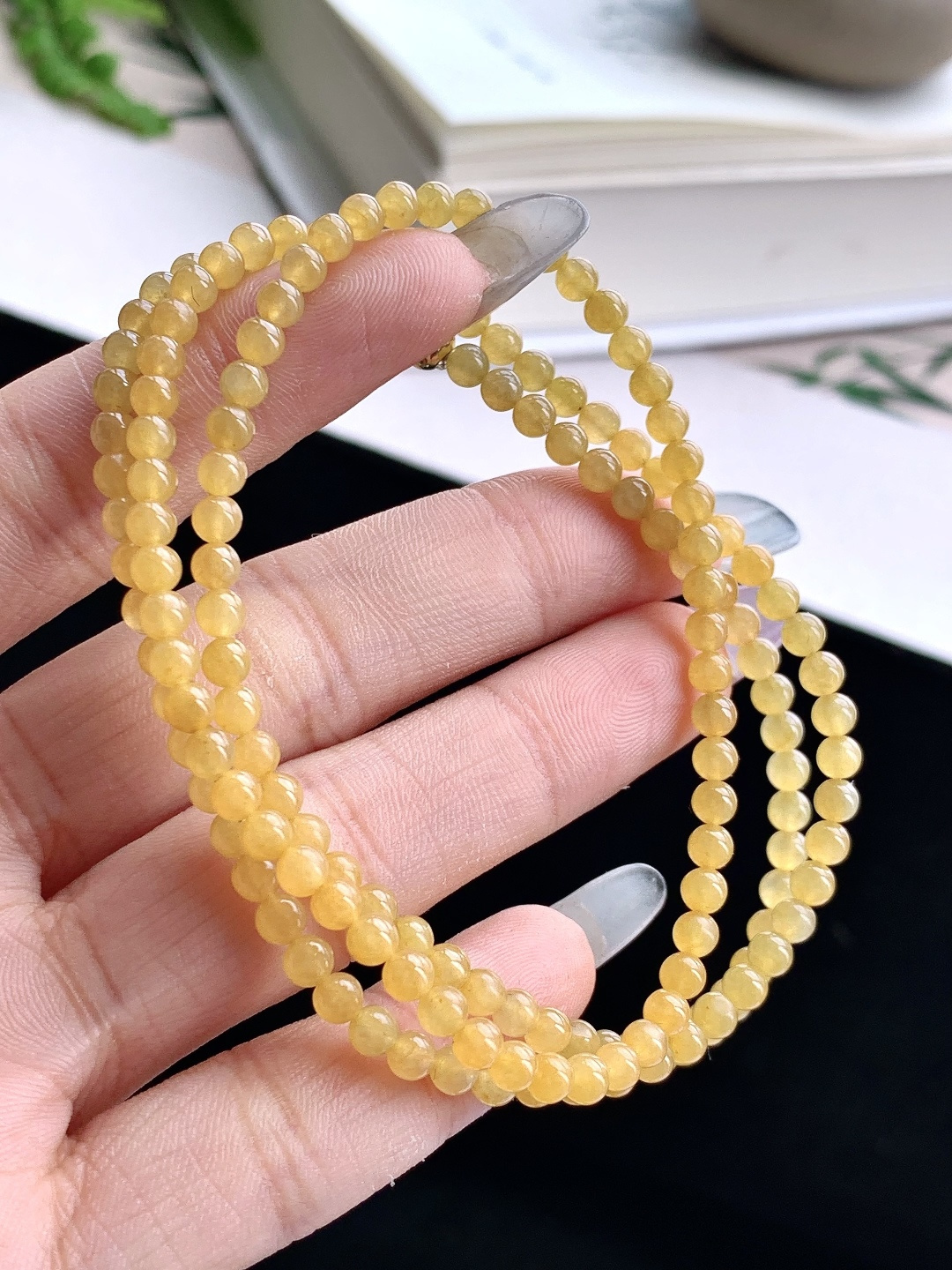 【珠子】️冰黄翡珠链圆珠子珠链 【说明】缅甸 性比高 【尺寸】3.7mm，30cm 【重量】15.
