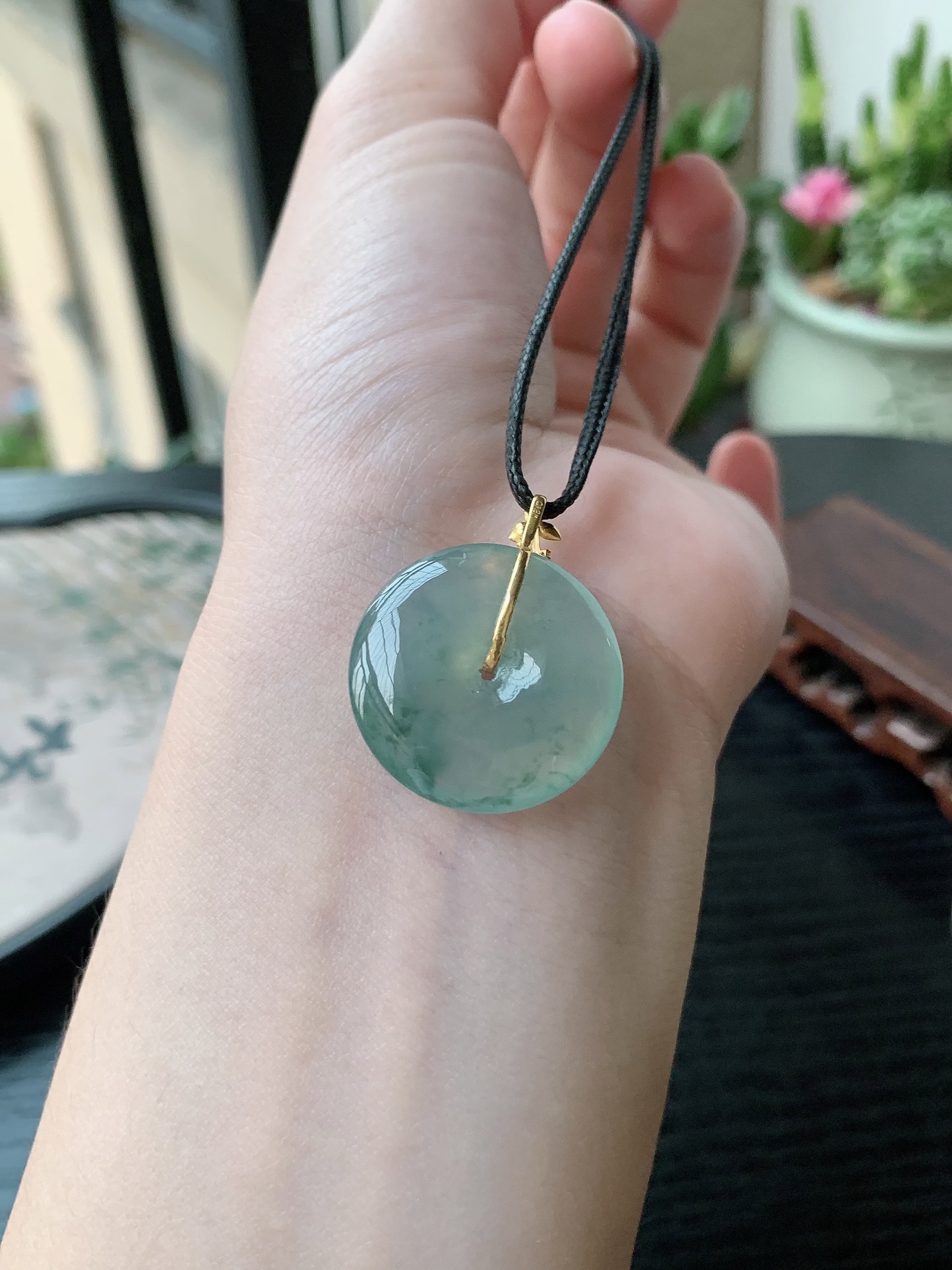 18k金镶嵌老坑冰种胶感飘蓝花平安扣吊坠 裸石尺寸:24-5.5mm