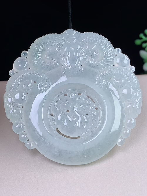 冰种生肖羊牌，三阳开泰，无裂，尺寸52.9-52.9-5.7mm，j20hey