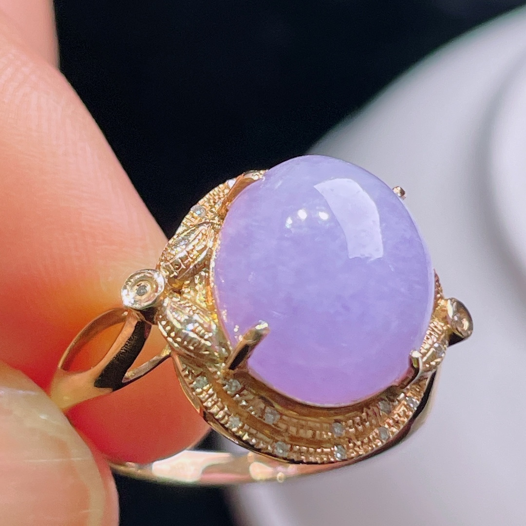 ️戒指，18k镶嵌，老种起光，细底通透，尺寸：裸石12/9.8/5.8mm0920