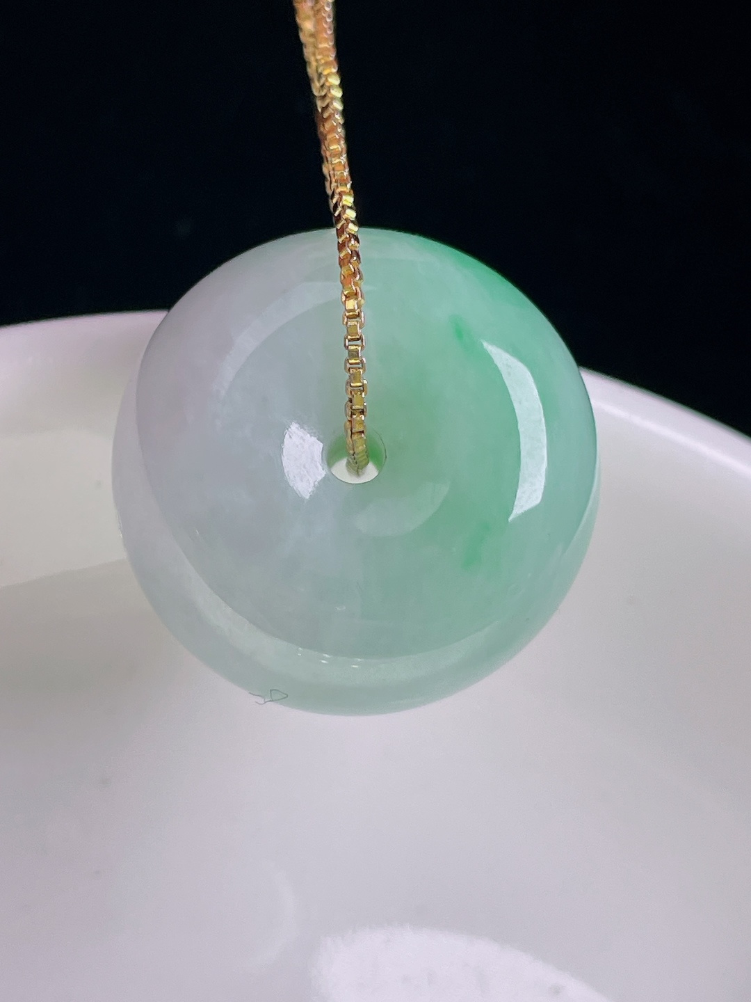 ️阳绿路路通，老种起光，细底通透，尺寸：21.8/12.8mm0920