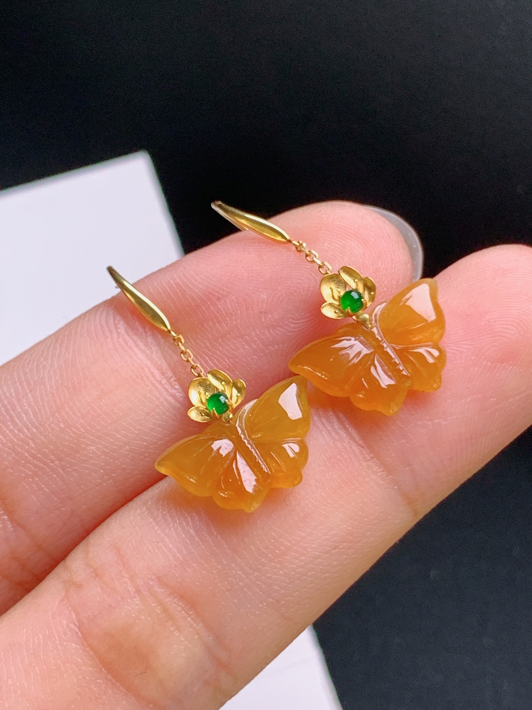 ️ 黄翡蝴蝶耳坠，雕工灵动，蝶舞翩跹 裸石9-13.7-2.9 53