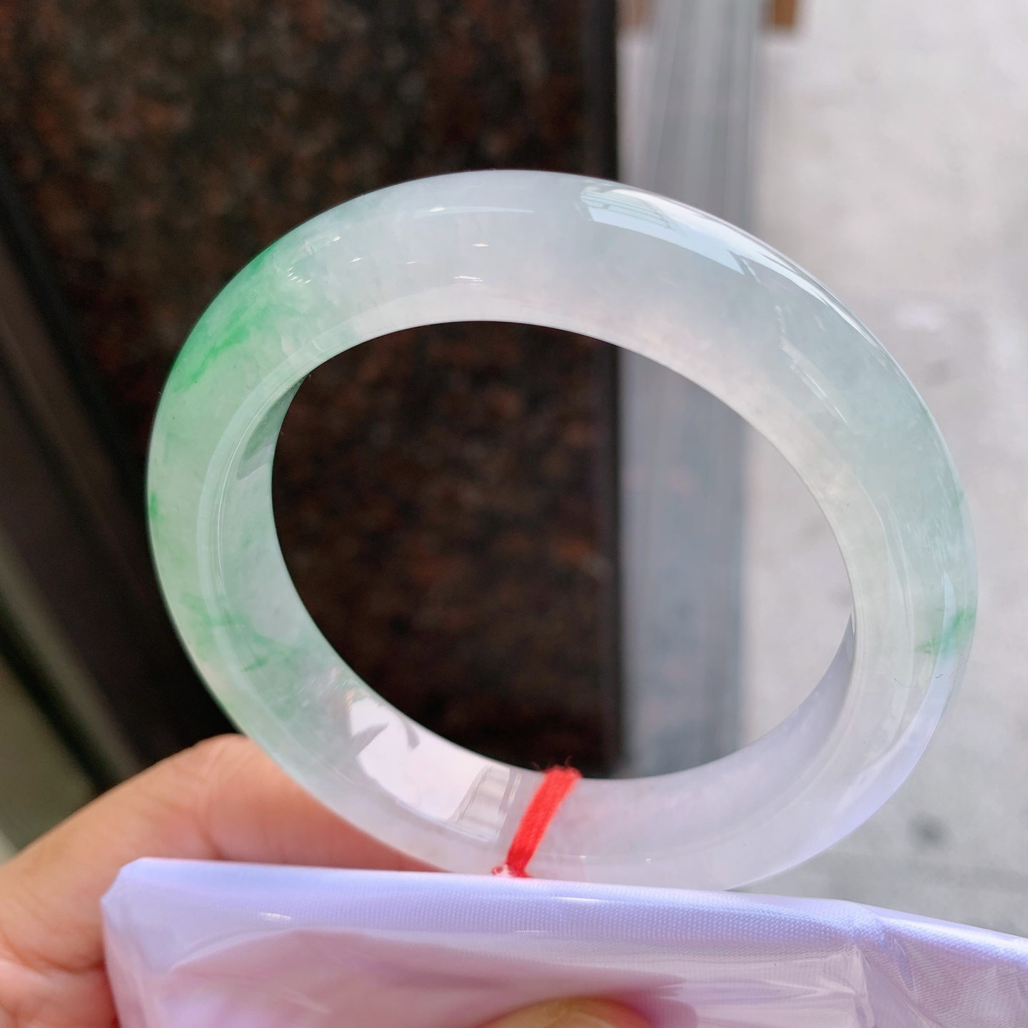 正圈冰飘绿花 微晶体纹 尺寸：55/12/9.5 花色漂亮
