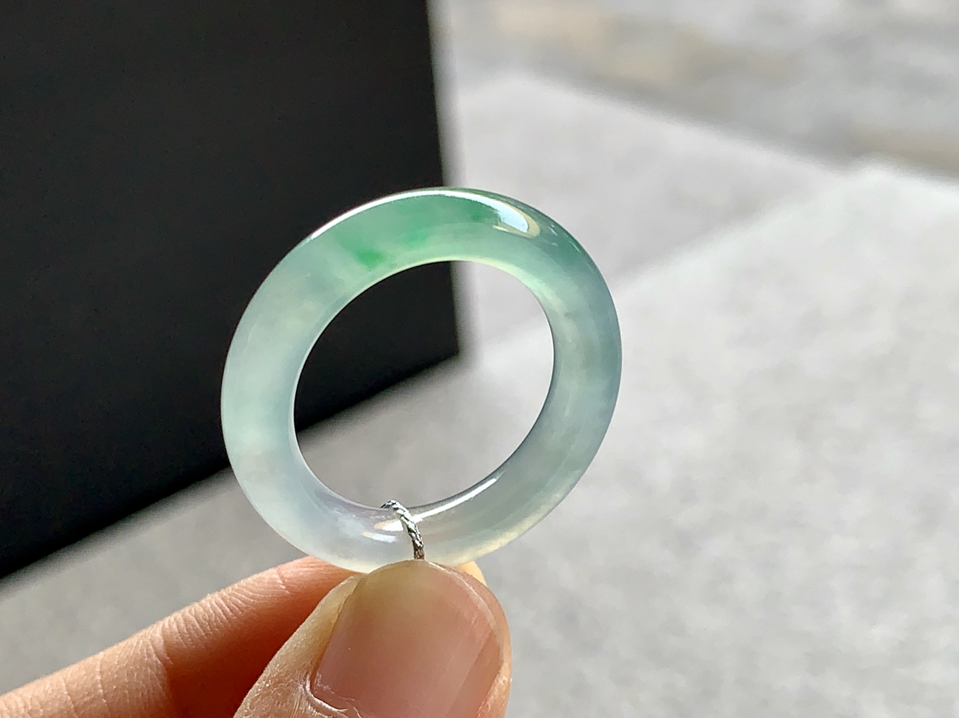 ️ 【飘绿戒圈】 尺寸：5×4.4 圈口18