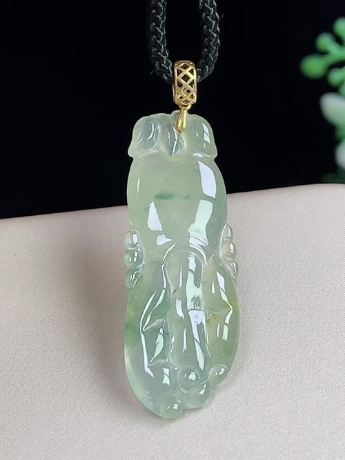 18k金镶冰飘黄翡佛手，无裂，尺寸32.9-12-3.3mm，j20hjg