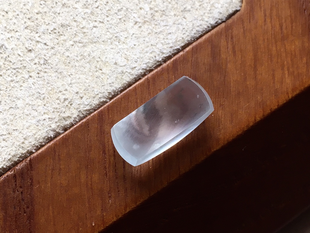 ️ 玻璃种飘花马鞍 品质，冰透感十足，无裂尺寸12*5.4*4
