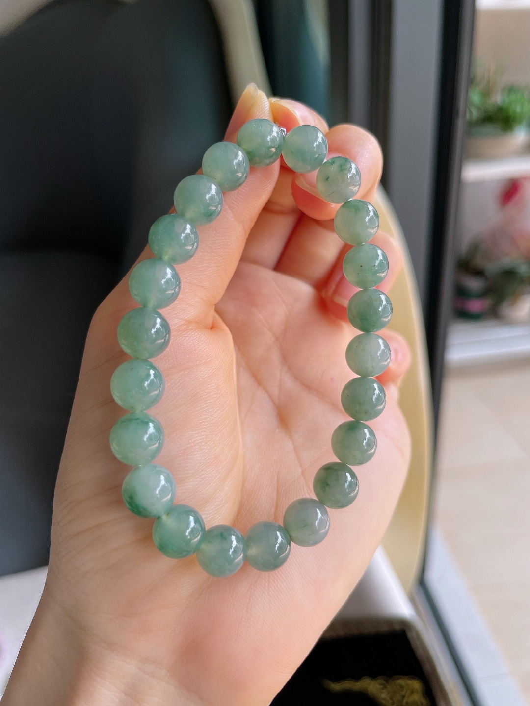 ️，缅甸天然翡翠A货，冰飘花手链，尺寸：8.6mm。【编4688】