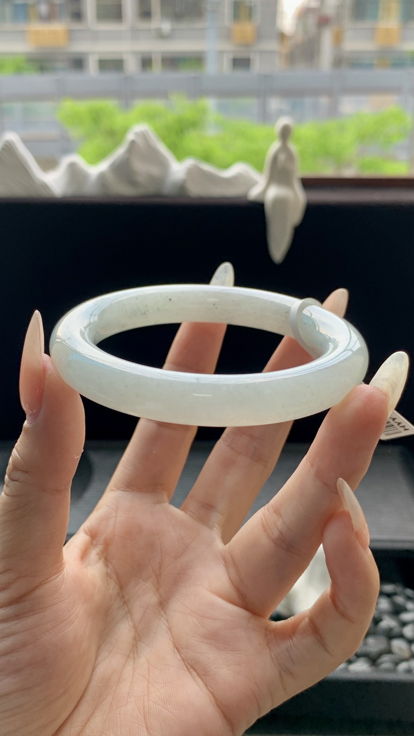 冰晴乌鸡飘花圆条手镯成品 HYY-9871 尺寸：55-10-10